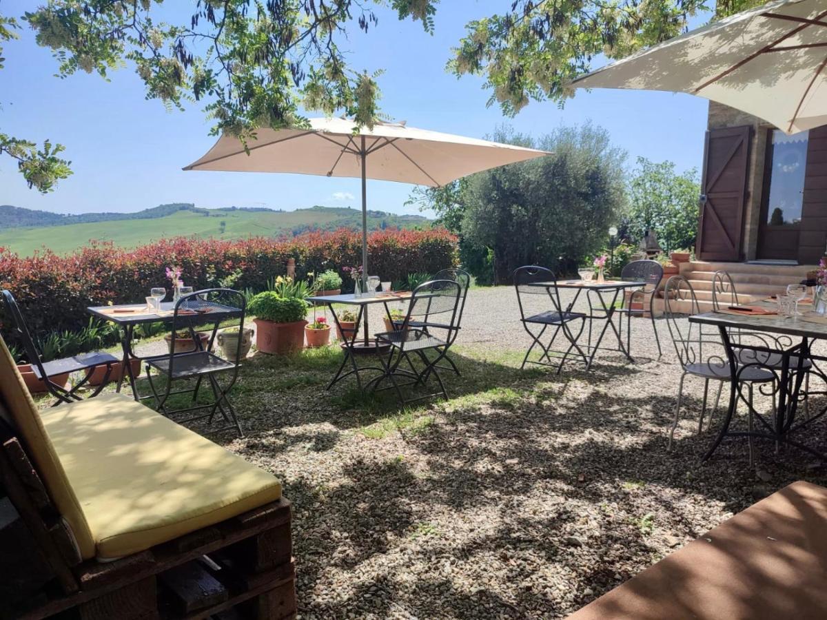 Agriturismo Biofattoria L'Upupa Montalcino Exterior photo